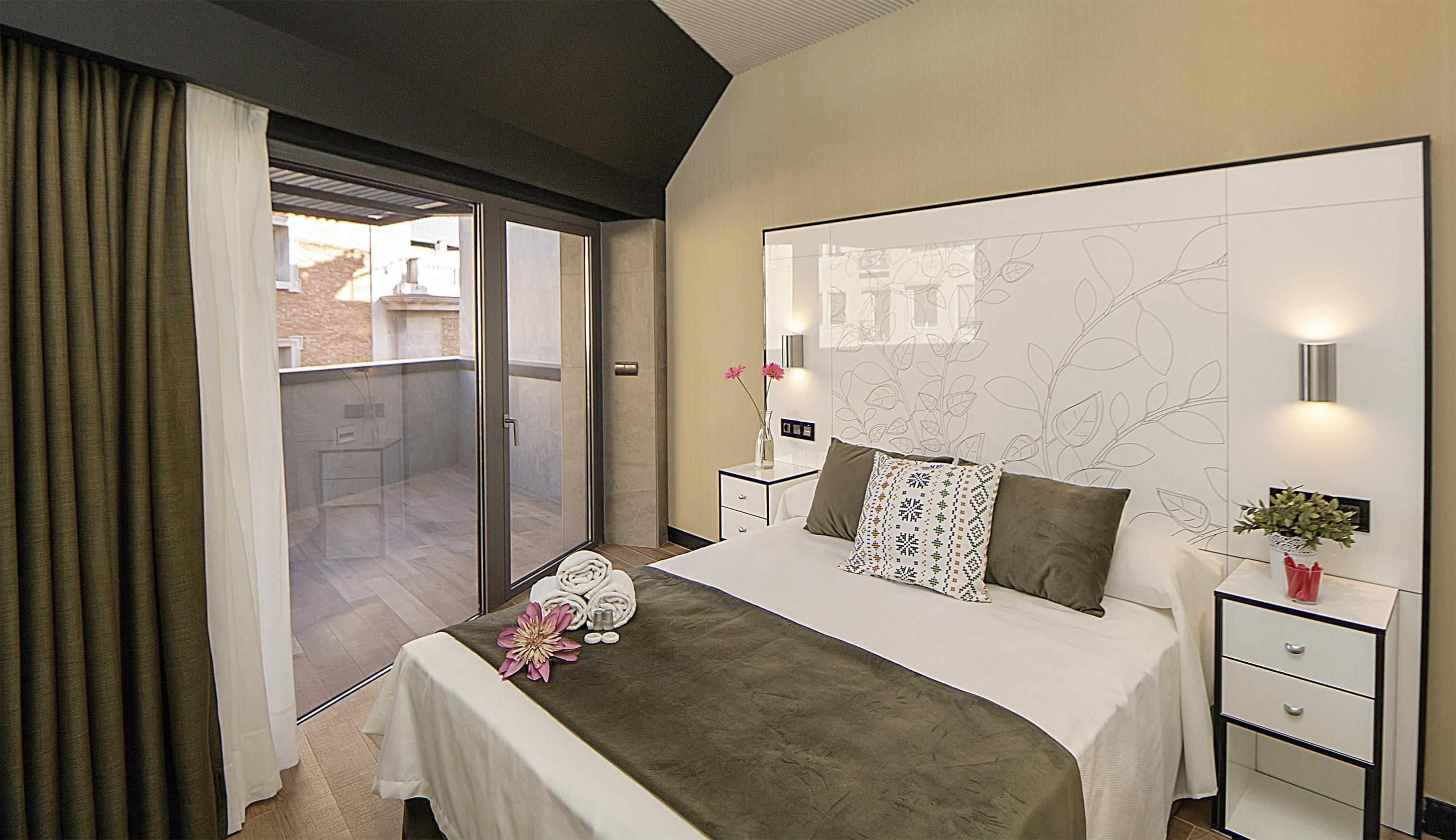 Apartamentos Suites Oficentro Deluxe Málaga Kültér fotó